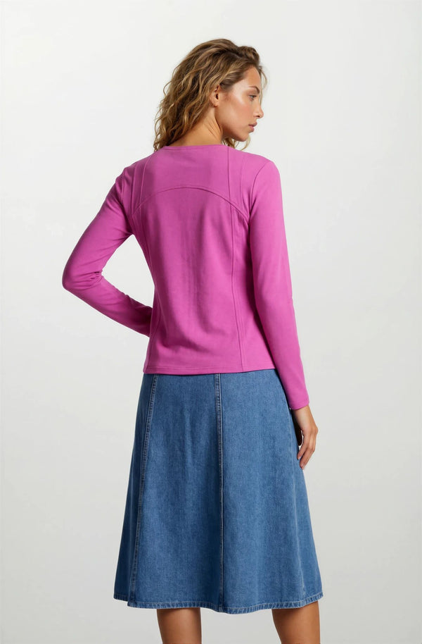 Casual Top With a Button-Front Design Pink