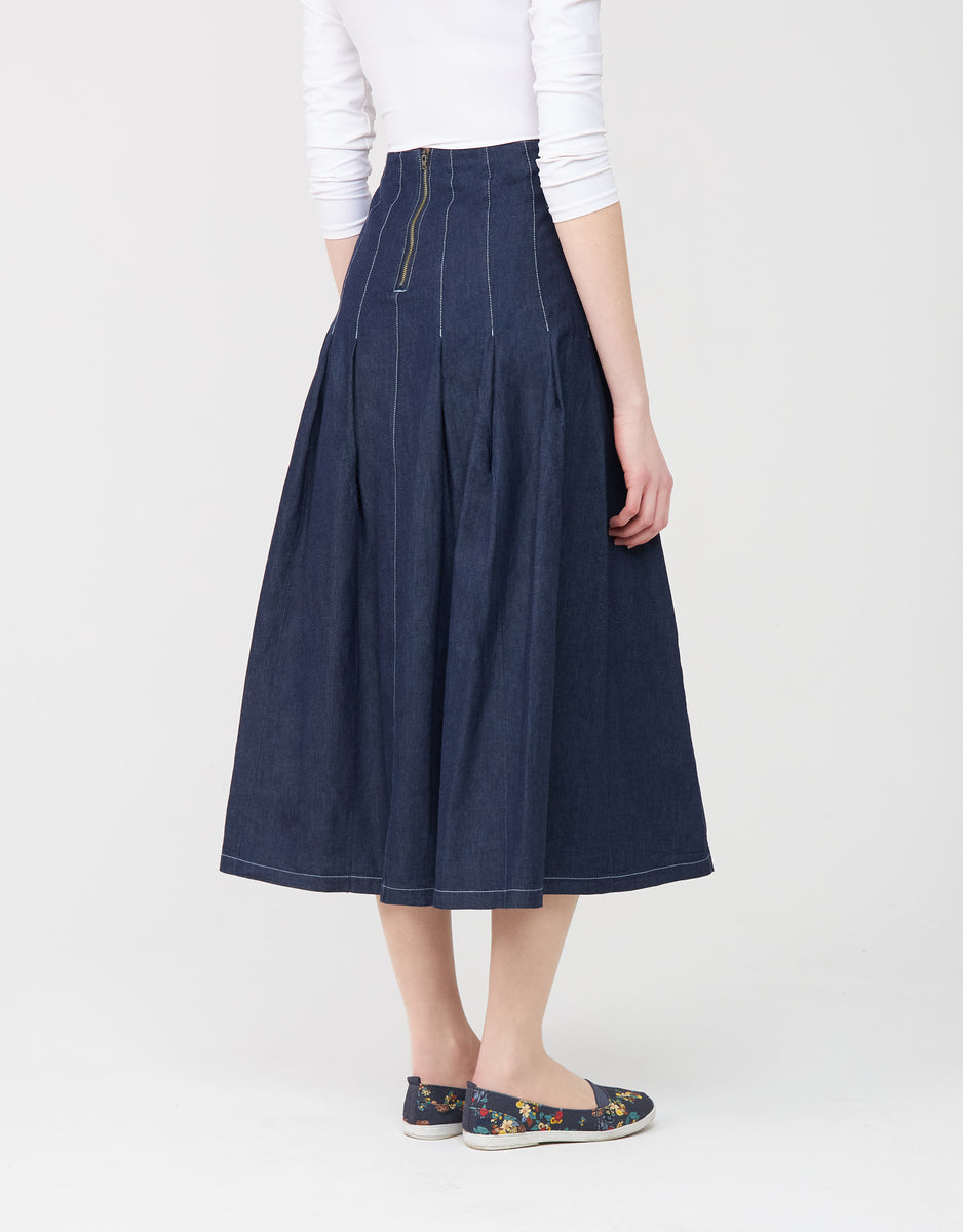 D8325-StitchPleatDenim.