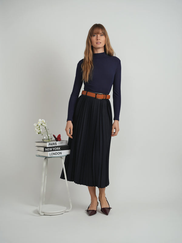 Blanc et Noir - Pleated Midi Skirt