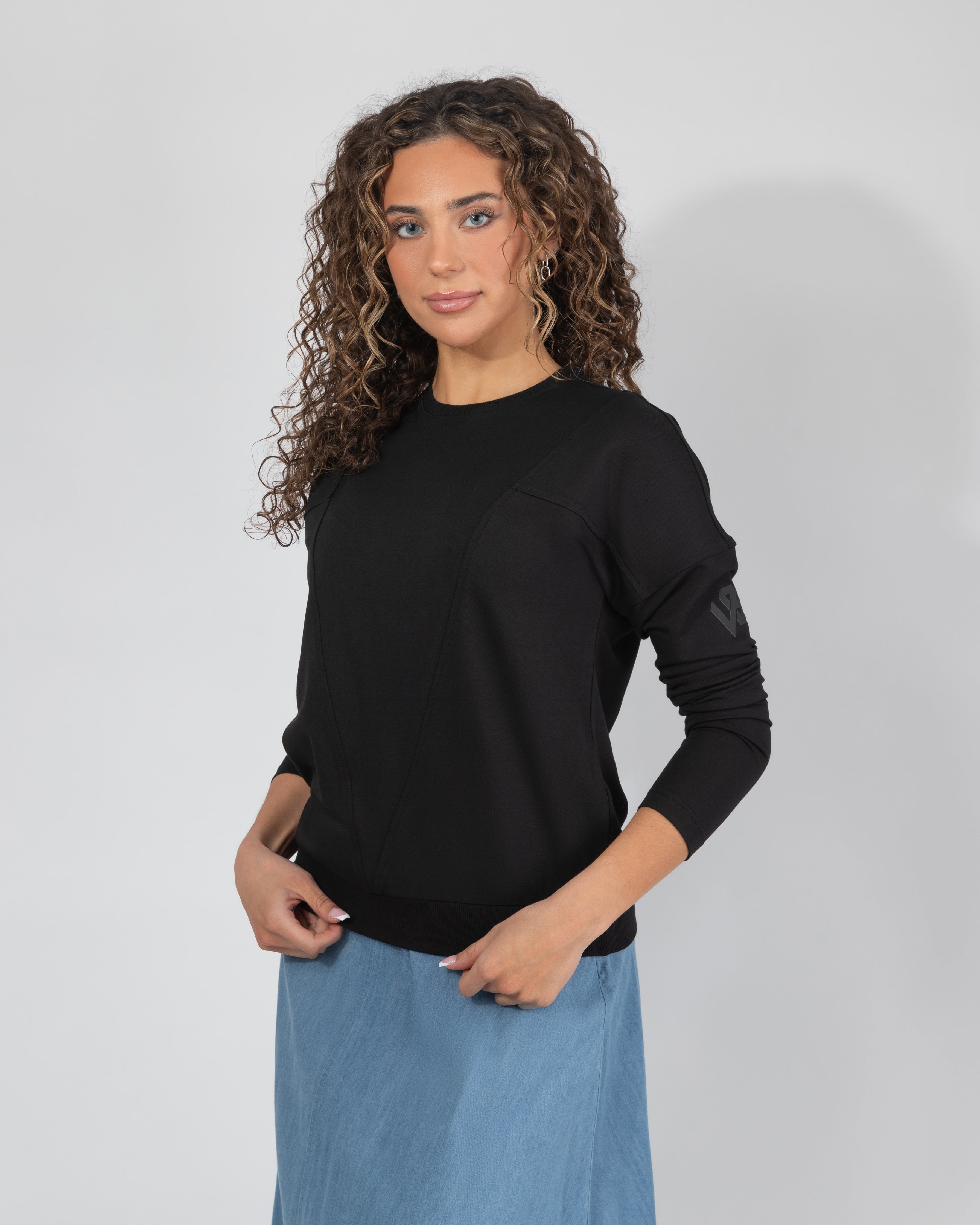 VividLines Relaxed Pullover