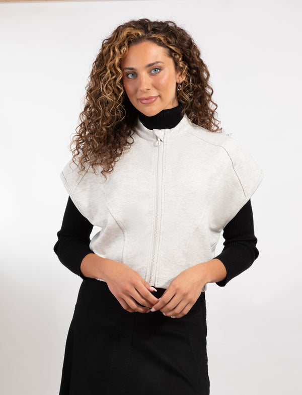 Zip-Front White Vest With Wide Sleeves And A Modern Relaxed Fit