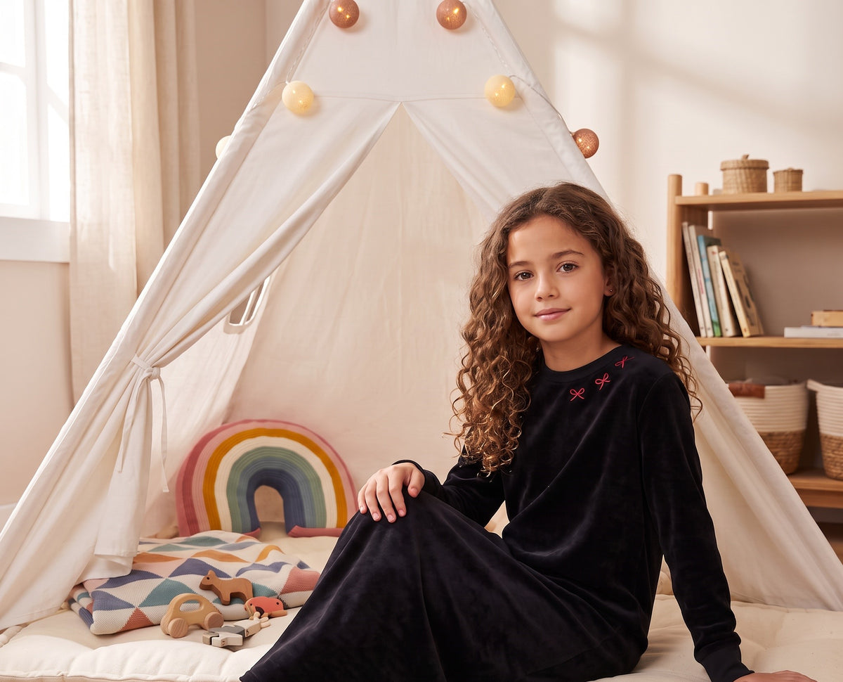 Black Velvet Bow Nightgown