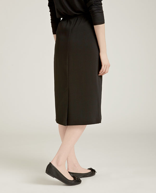 27" Straight Crepe Skirt Black