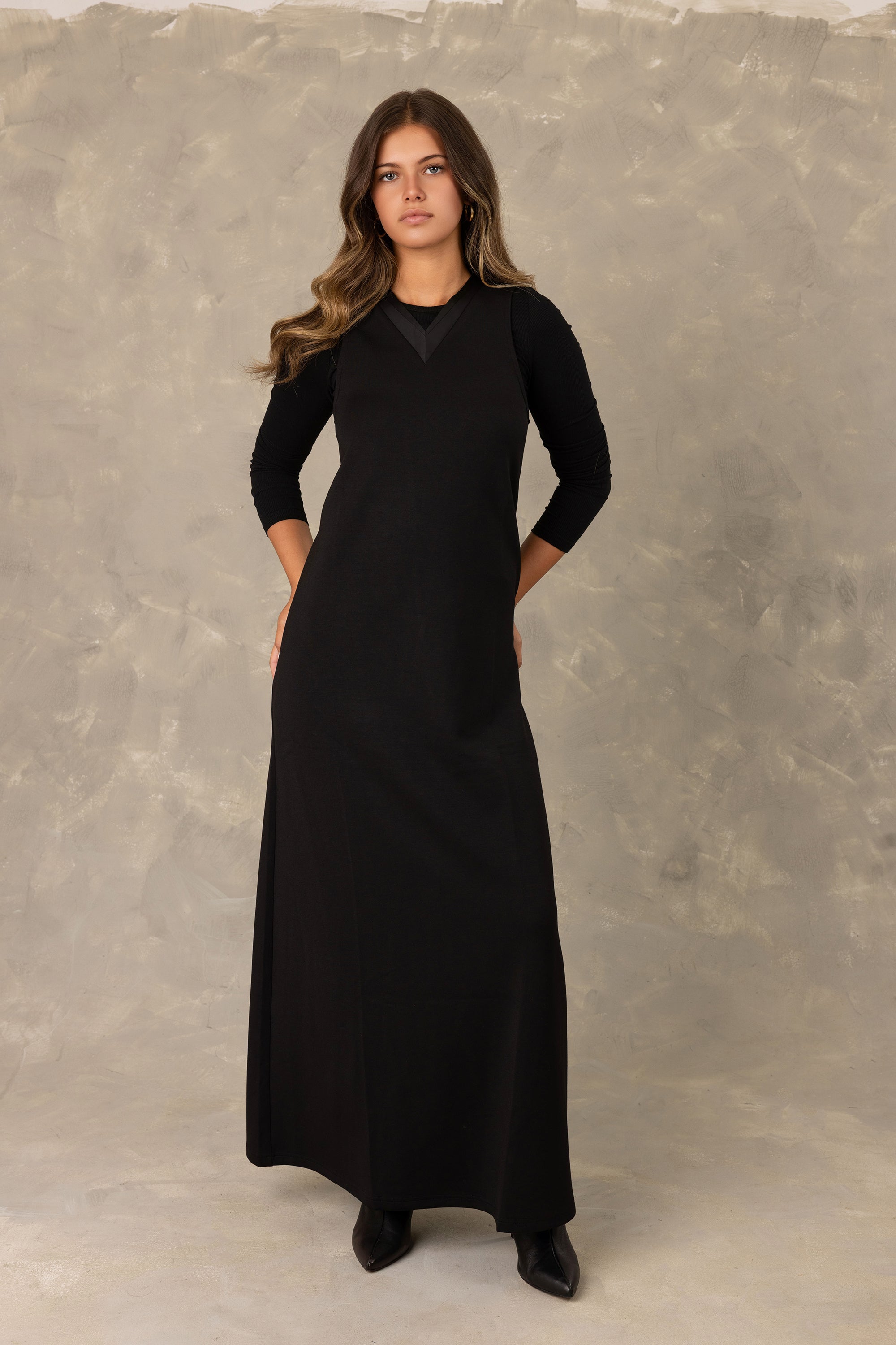 Black Contrast V-Neck Maxi Jumper