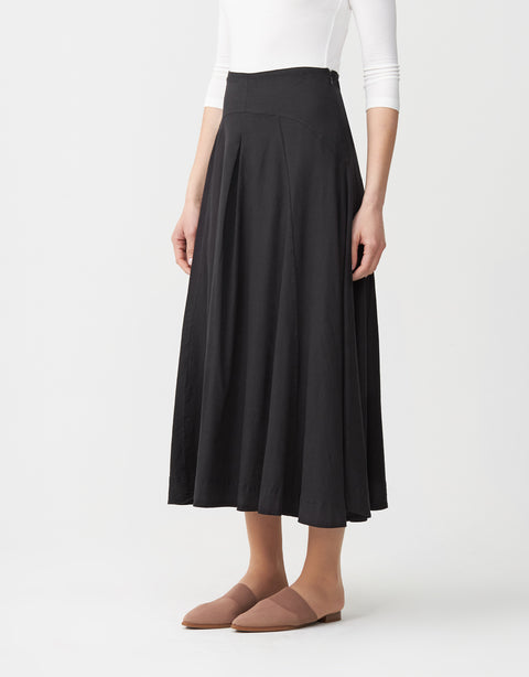 33" Fully Lined Linen Blend Weekender Skirt with Back Smocking Detail Black