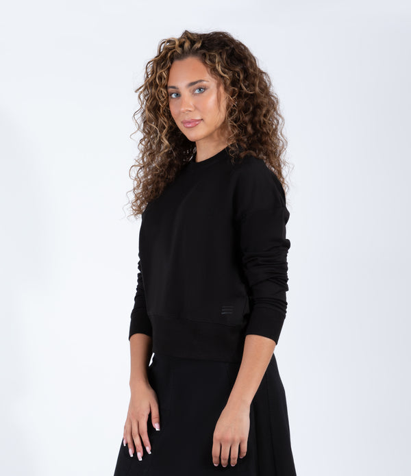 Black Long Sleeve Sweatshirt With Classic Crew Neck Design