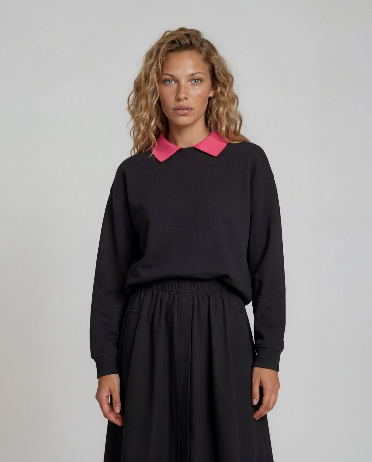 Elegant Collar Sweatshirt